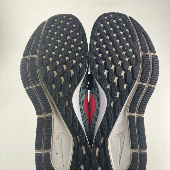 Nike Women's Air Zoom Pegasus 35 Athletic Shoes in Gray and Coral - Picture 7 of 8